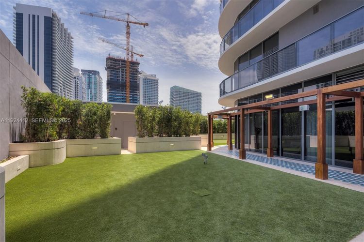 SLS Lux Brickell #2110 image #38