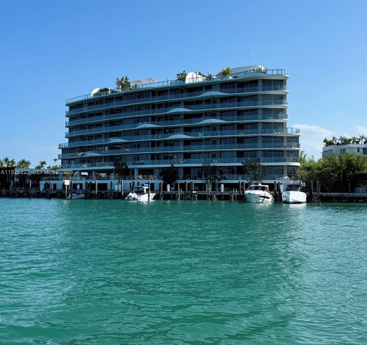 Onda Residences #402 image #11