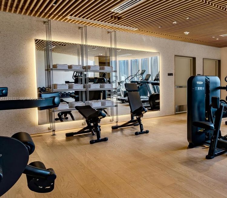 Onda Residences #402 image #13