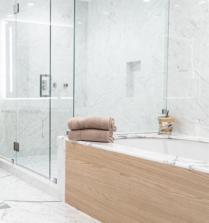 Onda Residences #402 image #7