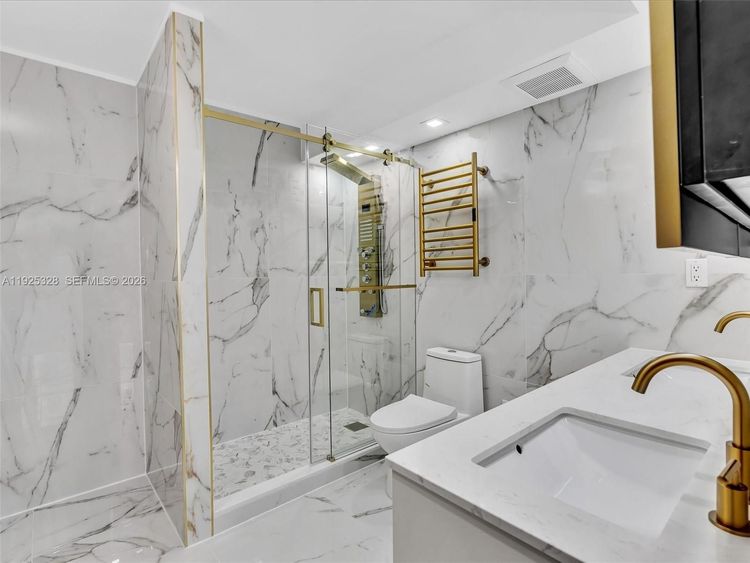 Winston Towers #712 image #25