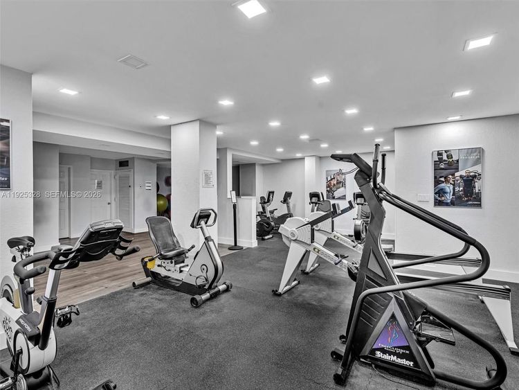 Winston Towers #712 image #56