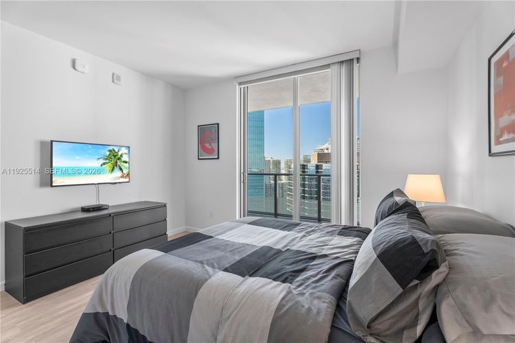 Brickell House #3500 image #10