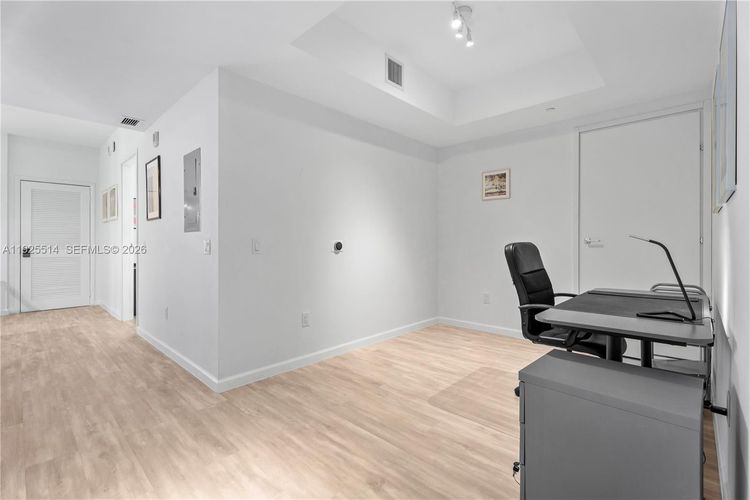 Brickell House #3500 image #14