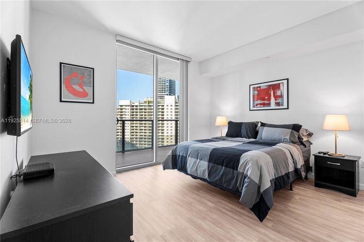Brickell House #3500 image #9