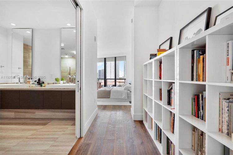 Echo Aventura #608 image #10