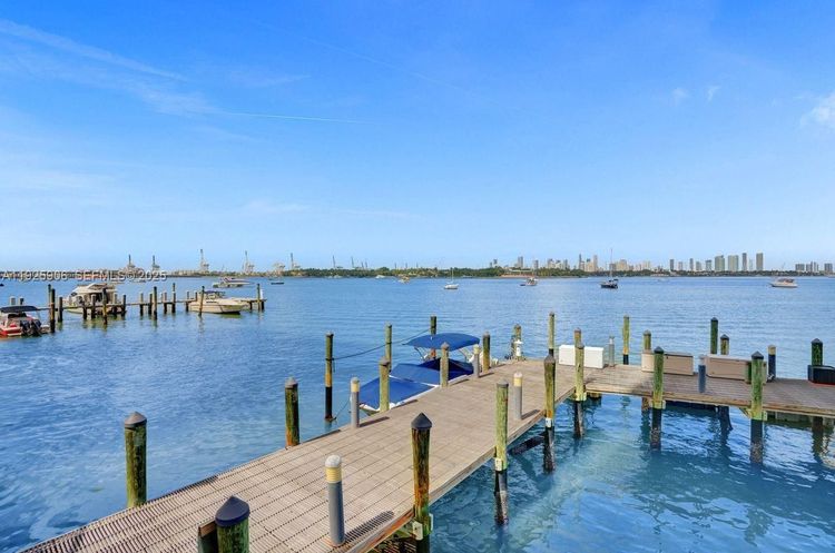 Bayview Terrace #1002 image #32