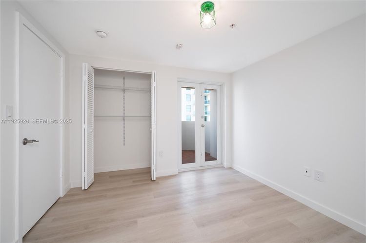 Brickell Roads Atriums #802 image #18