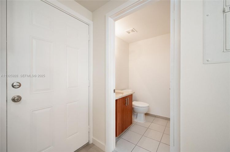 Brickell Roads Atriums #802 image #30