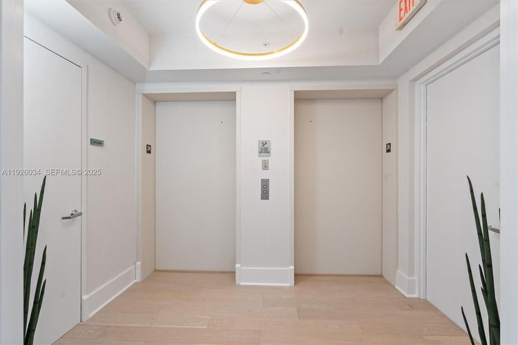 Las Olas River House #2406 image #15