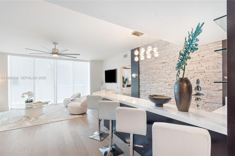 Las Olas River House #2406 image #18