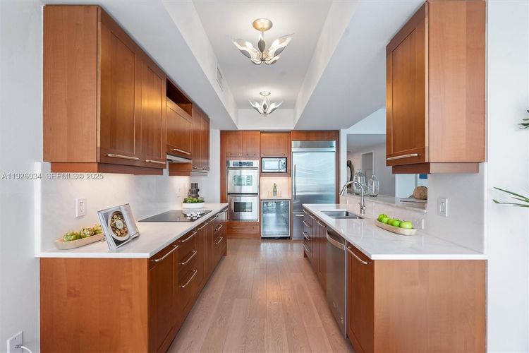 Las Olas River House #2406 image #24