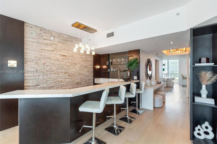 Las Olas River House #2406 image #32