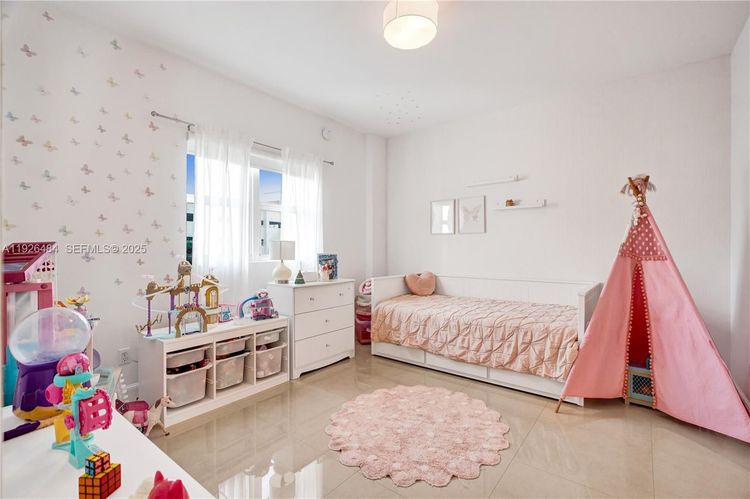 One Fifty One At Biscayne #401 image #10