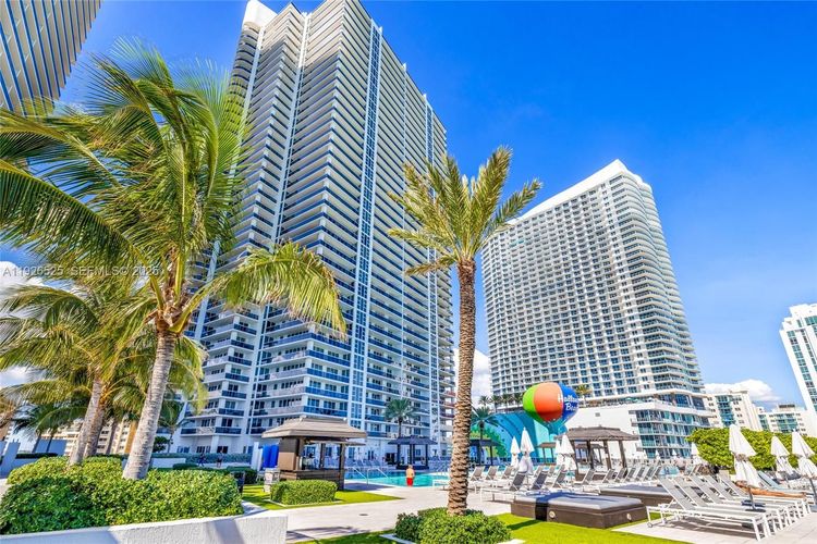The Beach Club II #2808 image #12
