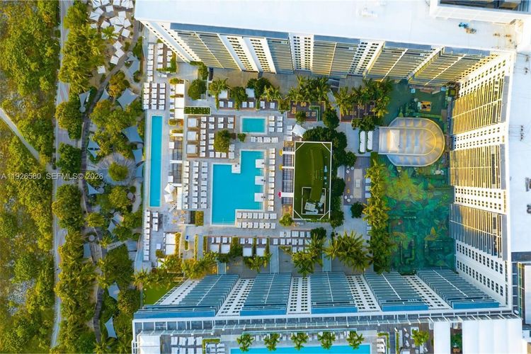 1 Hotel & Homes #1413 image #48