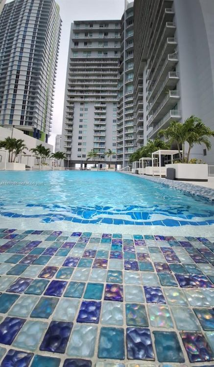 Neo Vertika #2711 image #17