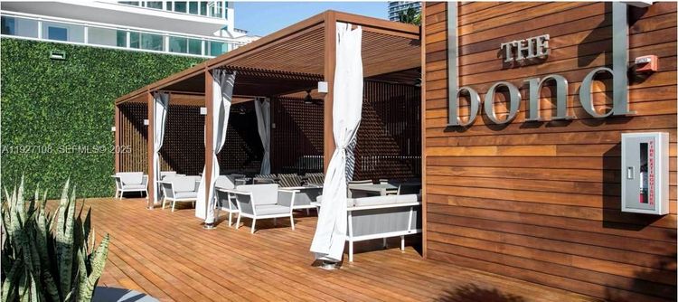 The Bond #1509 image #11