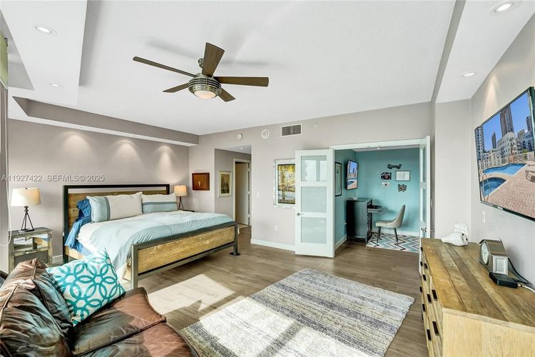 Venezia Las Olas #1101 image #30