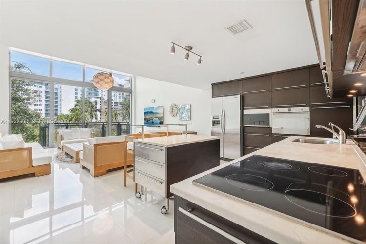 Terra Beachside #306 image #6