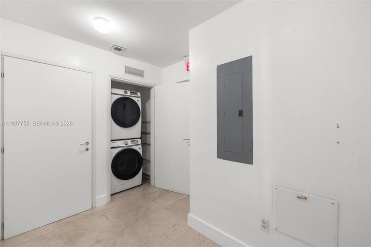 Continuum II North #1107 image #18