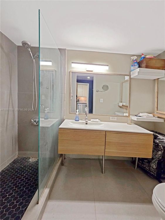 South Bay Club #524 image #6