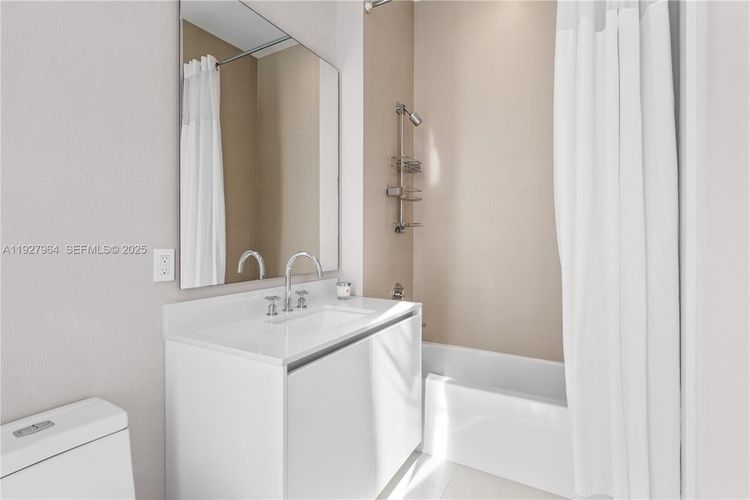 Two Park Grove #5A image #30