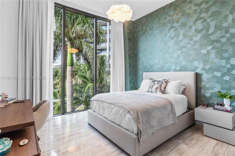 Two Park Grove #5A image #31