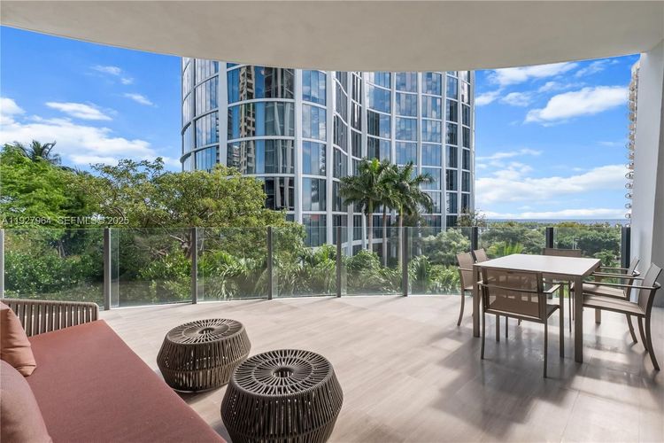 Two Park Grove #5A image #39