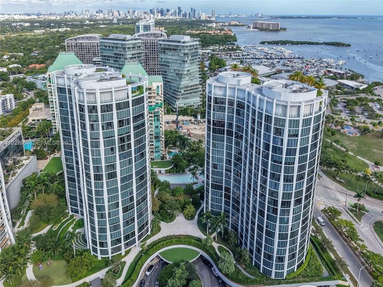 Two Park Grove #5A image #41