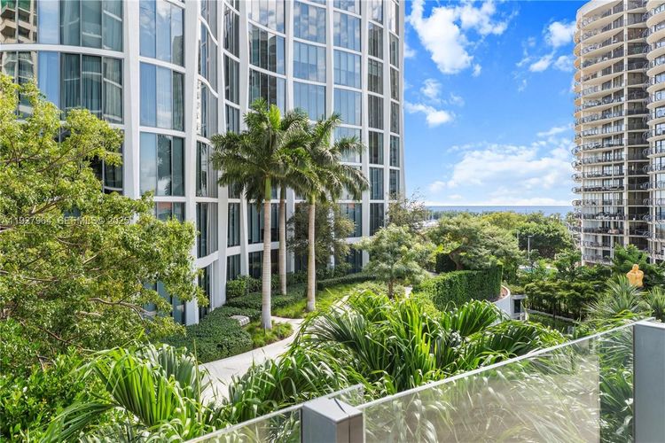 Two Park Grove #5A image #48