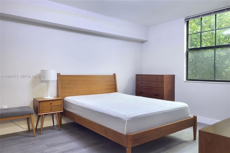 Regent Park #312A image #8