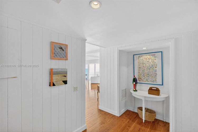 Commodore Club East #1101 image #14