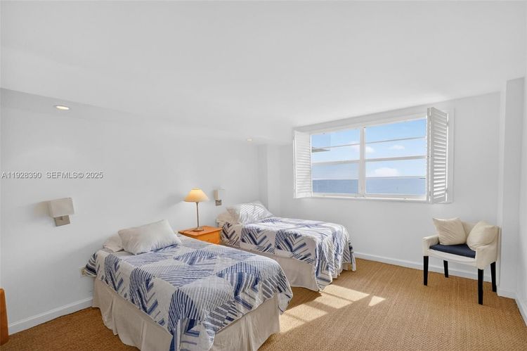 Commodore Club East #1101 image #22