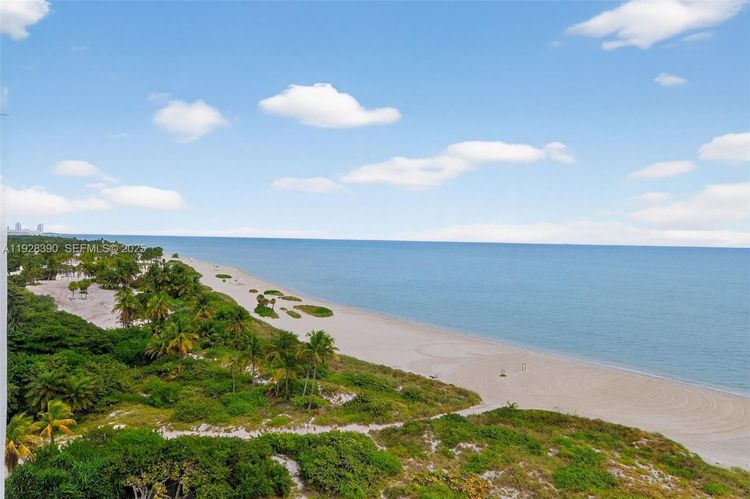 Commodore Club East #1101 image #30