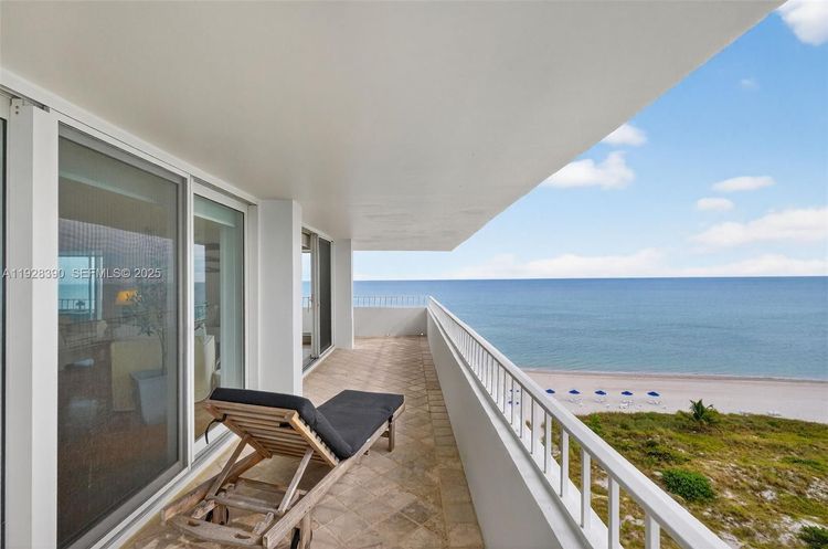 Commodore Club East #1101 image #35