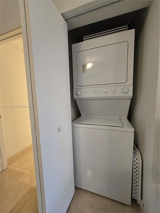 Ivy #1110 image #28