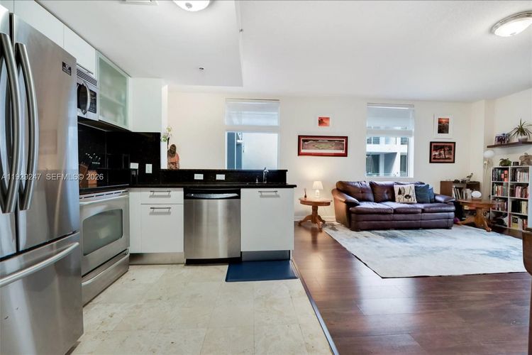 Lofts at Mayfair #305 image #7