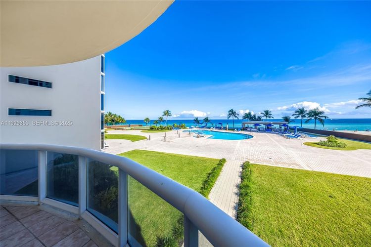 Pinnacle #303 image #34