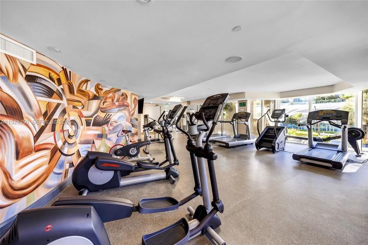 Pinnacle #303 image #40