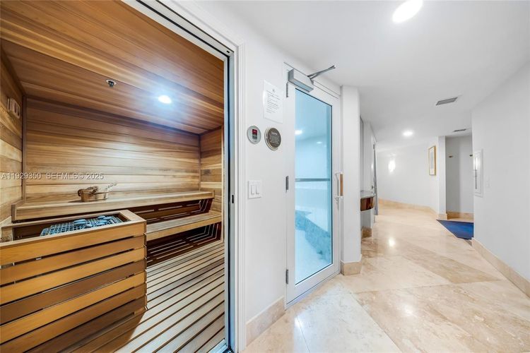 Pinnacle #303 image #41