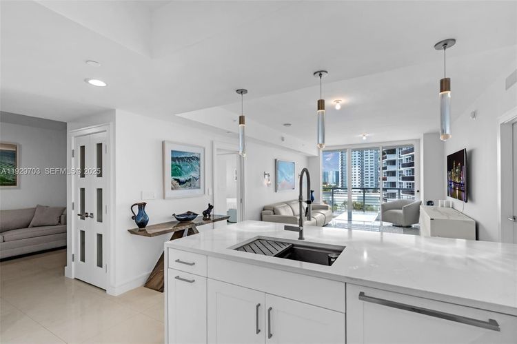 Sapphire Condo #602N image #8