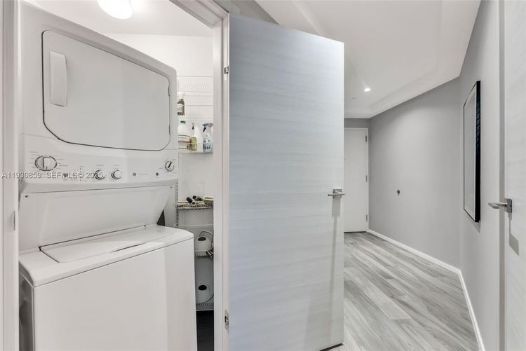 SLS Lux Brickell #1805 image #10