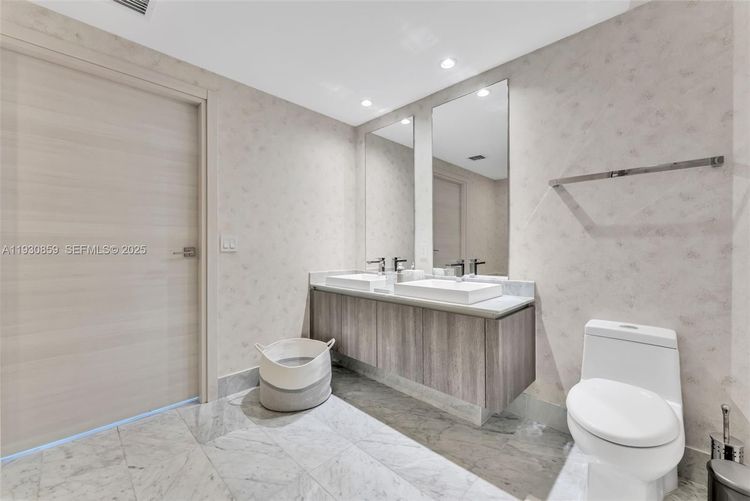 SLS Lux Brickell #1805 image #19
