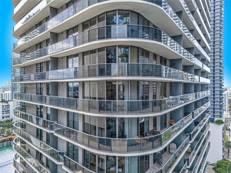 SLS Lux Brickell #1805 image #32