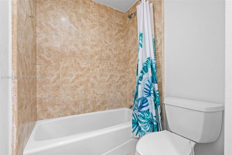 401 Blu Condo #1001 image #13