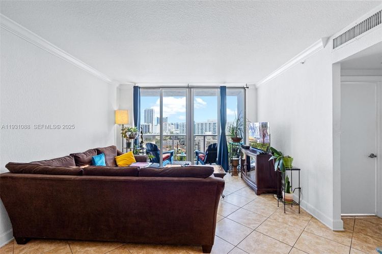 401 Blu Condo #1001 image #22