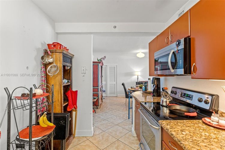 401 Blu Condo #1001 image #24