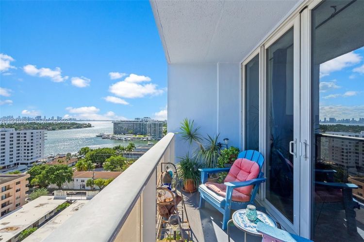401 Blu Condo #1001 image #28