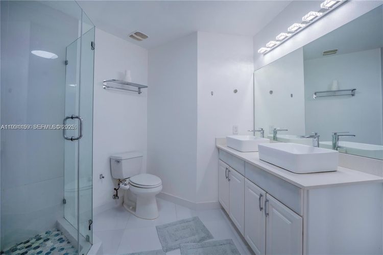 Alaqua #127 image #10